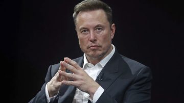 Elon Musk: “İnsanlar ölmeye programlı, uzun ömür çözülebilir bir sorun”