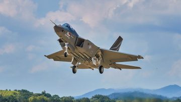 Güney Kore imali KF-21 savaş uçağının fiyatı netleşti: F-35’ten neredeyse yarı yarıya ucuz