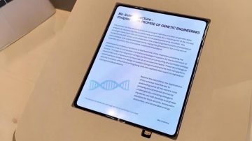 Katlanabilir telefonlardaki ekran kırışıklığı tarih oluyor: Samsung yeni ekranını tanıttı