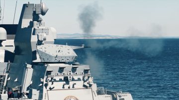 Savaş gemilerini koruyan ASELSAN GÖKDENİZ, TCG İstanbul’dan vurdu