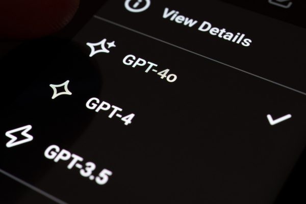 Biz mi daha masraflıyız, yapay zeka mı?