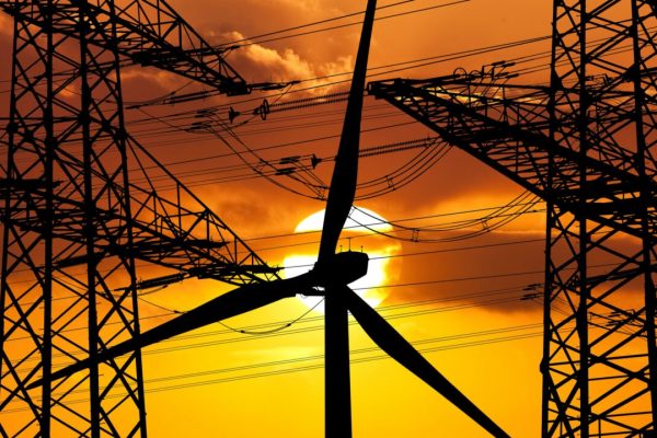 Elektrik fiyatları üst üste iki gün “sıfır” TL oldu