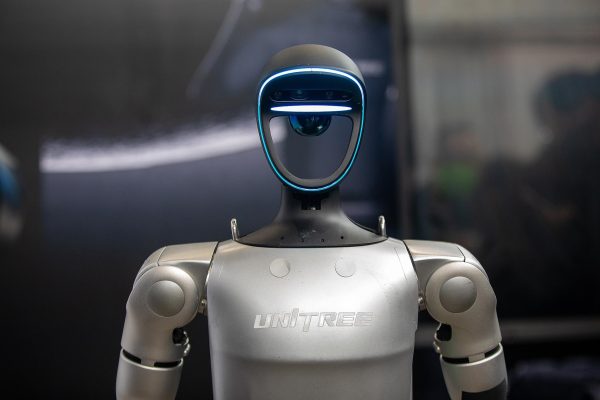 Unitree’den 2026 için 20 bin insansı robot gayesi