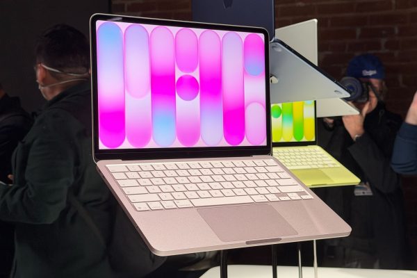 MacBook Neo vs M2 MacBook Air: Birebir fiyata hangisi daha güzel?