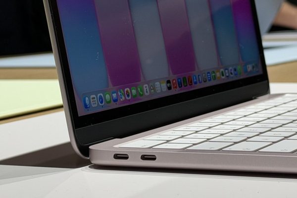 MacBook Neo’nun USB-C portu sınırlamayla geliyor: MacOS uyaracak!